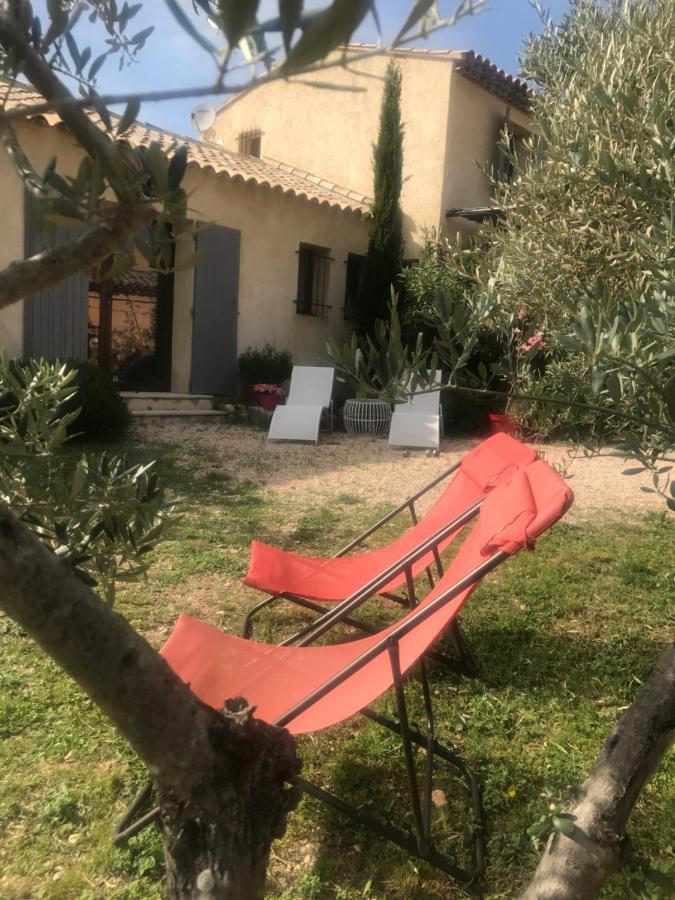 Villa La Petite Garrigue Mérindol Exterior foto